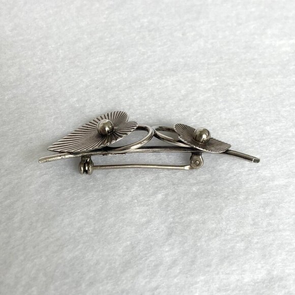 VTG 1950's Signed BEAU Sterling Silver Double Rayed Heart Leaf Foliage Brooch - Picture 7 of 16